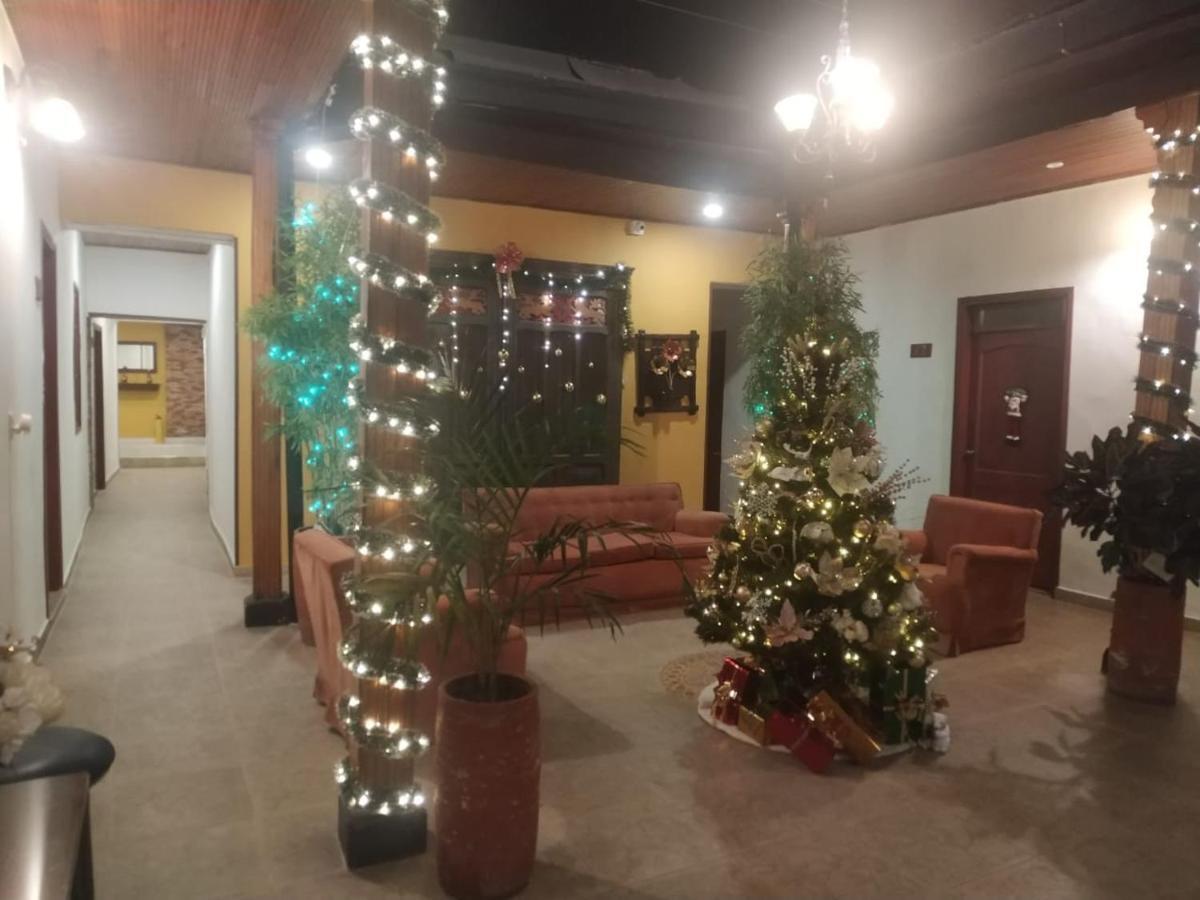 Hotel Plaza Mayor Дуитама Экстерьер фото